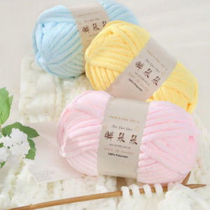 Fil <span class=keywords><strong>chenille</strong></span> épais en polyester de 1 cm de large, 250g, en gros, pour tricot à la main, approvisionnement direct usine, en stock - Product Image 2