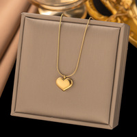 Collier tendance en acier inoxydable inaltérable avec pendentif cœur pour femme - Vente flash