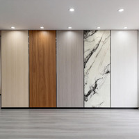 Plaques en composite bois-plastique multi-styles, placages de bois au charbon de bambou et panneaux et planches en fibre de cristal de carbone pour murs