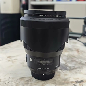 中古シグマ85mm F/1.4 DG HSMアートDSLRプライムレンズ優れた状態カメラレンズアクセサリー - Product Image 1