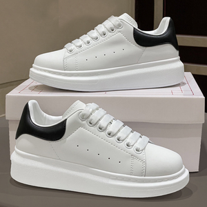 Sneakers de luxe pour hommes et femmes, chaussures de marche, mode, haute qualité, respirantes, décontractées, pour l'extérieur - Product Image 1