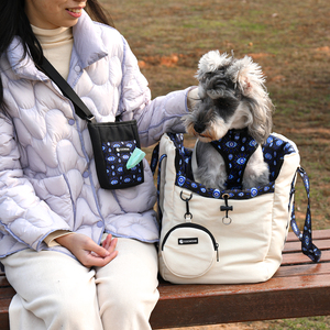 Modèle personnalisé extérieur chien chat transporteur sac <span class=keywords><strong>de</strong></span> voyage Pet Carrier Holder avec chien traiter pochette sac caca distributeur - Product Image 1