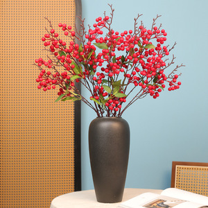<span class=keywords><strong>Fleurs</strong></span> <span class=keywords><strong>artificielles</strong></span> de fruits rouges porte-bonheur, seau de <span class=keywords><strong>fleurs</strong></span> porte-bonheur, arrangement floral DIY, mousse stéréotypée semi-machinale, Nouvel An - Product Image 1