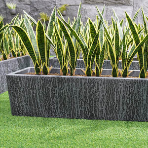 Grand pot <span class=keywords><strong>à</strong></span> <span class=keywords><strong>fleurs</strong></span> <span class=keywords><strong>rectangulaire</strong></span> <span class=keywords><strong>en</strong></span> <span class=keywords><strong>fibre</strong></span> <span class=keywords><strong>de</strong></span> <span class=keywords><strong>verre</strong></span> pour l'extérieur et plateau <span class=keywords><strong>de</strong></span> plantation pour terrasse, balcon et cour - Spécial - Product Image 3