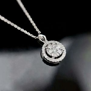 Xinfly - Cadena con Colgante de Diamante Natural Redondo de 0.40ct en Oro Blanco Puro de 18k, Disponible al por Mayor - Product Image 2