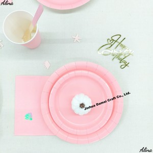 ชุดภาชนะใช้แล้วทิ้งสีพื้น DAMAI สีชมพูอ่อน สำหรับงานปาร์ตี้ งานวันเกิด กิจกรรมแคมป์ปิ้ง ของตกแต่งโต๊ะ กระดาษเช็ดปาก แก้ว จาน - Product Image 5