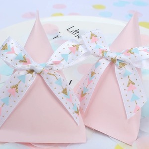 Ruban en satin imprimé avec motif couronne, cygne et flèche, estampé or, écologique, longueur 120 cm, simple face, idéal pour la décoration de cadeaux d'anniversaire pour filles - Product Image 4