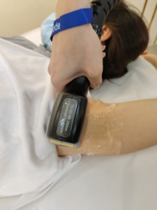 ระบบระบายความร้อนในตัวช่วยรักษาอุณหภูมิหัวจับที่ใช้งานอยู่ระหว่าง 0-30 องศาเซลเซียส ℃   เพื่อมอบการรักษาที่สะดวกสบาย - Product Image 5