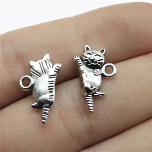 Pendentif chatouilleur en argent antique 20x12mm 1.1g, matériau populaire pour le bricolage - Product Image 1