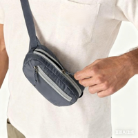 Sac de Poitrine Léger et Tendance avec Logo, Imperméable, Toutes Saisons, pour Sport, Gym, Appareil Photo, Sac Bandoulière Messager en Nylon