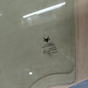 Vetro per Porte e Finestrini Automobilistici di Alta Qualità - Product Image 3