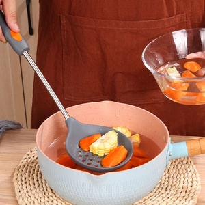 Juego de 6 Utensilios de Cocina de Silicona, Antiadherentes, Resistentes al Calor, de Acero Inoxidable, para Cocina - Product Image 5
