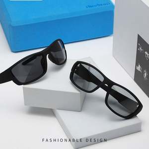 Lunettes de soleil polarisées personnalisées avec logo pour hommes et femmes, vision de jour et de nuit, UV400, monture carrée, pour la course à pied, la pêche, photochromiques - Product Image 2