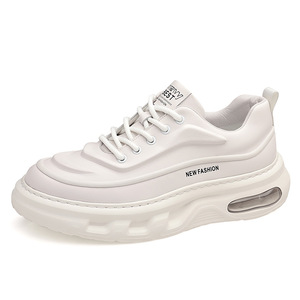Chaussures blanches à semelle épaisse pour hommes, chaussures de sport décontractées d'automne, tendance et polyvalentes, chaussures rehaussantes à la mode. - Product Image 2