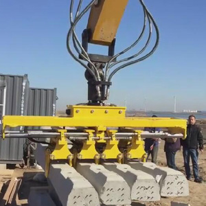 Machine de pose de traverses de voie ferrée avec système hydraulique à rotation à 360 degrés pour la remplacement de voies et la construction de rails - Product Image 2