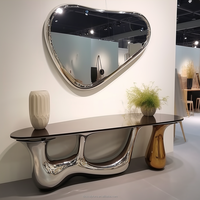 Table d'appoint en métal doré de style nordique moderne, sculpture artistique créative, table d'appoint géométrique, meubles de luxe pour le salon, décoration