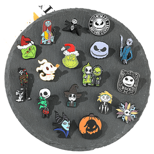 Broche en alliage édition limitée Noël Horreur pour enfants, Halloween, Jack Skellington, Sally, accessoires badge métallique - Product Image 1