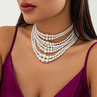 Collier européen américain élégant style baroque pour femmes multicouche tour de cou vintage français imitation perle diamant papillon