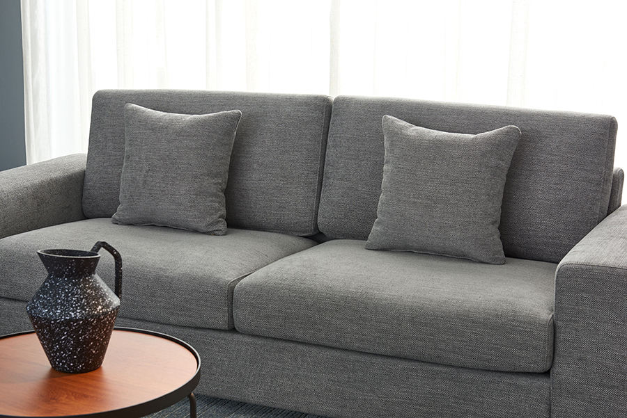 สีเทาเข้ม