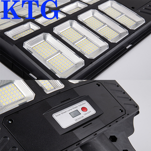Luces solares de calle de 8000W, luces solares de gran angular para exteriores, Sensor de movimiento para exteriores, luces solares comerciales para estacionamiento, atardecer hasta el amanecer - Product Image 4
