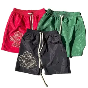 Özel üretici drawstrıngs nakış şönil yaz plaj spor pantolonları Casual spor erkek ter yüzmek naylon şort erkekler için