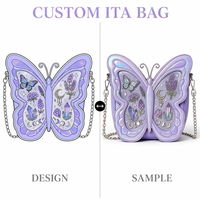 Sac à dos Ita Bag en cuir PU nacré lavande, motif Ailes de Papillon Rêveuses, matelassé quatre ailes, avec détails en cristal phase de lune et bandoulière chaîne