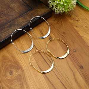 Boucles d'oreilles circulaires en laiton uni, bijoux fantaisie dorés et argentés légers pour unisexe. - Product Image 5