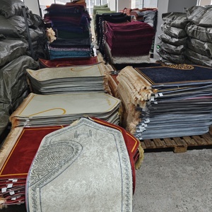 Tapis de prière moderne en polyester de haute qualité 70x110cm avec double cœur personnalisé - Grande taille, tapis de prière musulman pour <span class=keywords><strong>couple</strong></span>, utilisation à la maison et en voyage - Product Image 2