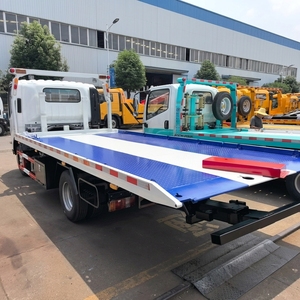 Camion de dépannage à plateau plat diesel Chengli Factory 5 tonnes 1SUZU 4x2, léger, pour le sauvetage routier, Euro 6, <span class=keywords><strong>remorquage</strong></span> de 2 <span class=keywords><strong>voitures</strong></span> - Product Image 3
