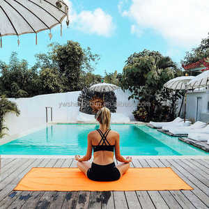 ผ้าขนหนูสำหรับเล่นกีฬา น้ำหนักเบา พิมพ์ลาย แห้งเร็ว ซึมซับเหงื่อ ไม่ซีดจาง โพลีเอสเตอร์ สีพื้น สำหรับโยคะ วิ่ง เดินป่า  รับสกรีนโลโก้ - Product Image 2