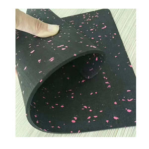 Tapis de sol en caoutchouc noir avec tache colorée brillante - Product Image 4