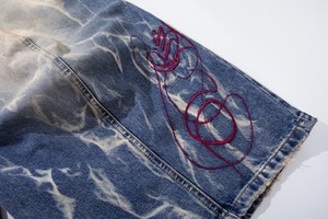 Pantalones Cortos Bermuda de Mezclilla Rectos para Hombre, Estilo Retro, con Textura Mármol Completa, Bordado Cursivo Personalizado y Cierre de Botón Metálico - Product Image 4