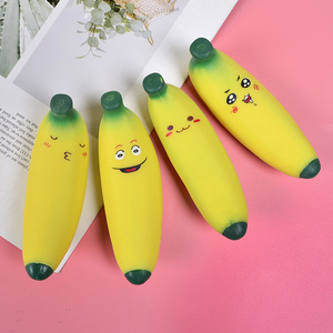 Juguete Antiestrés de Plátano con Cara Divertida, Juguete Sensorial de Fruta de TPR Suave, Juguete Blandito para Aliviar el Estrés - Product Image 1