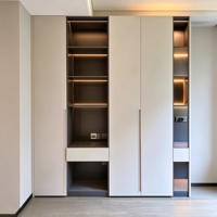 Bibliothèque moderne de luxe avec porte en verre, étagère modulaire minimaliste italienne, vitrine LED pour bureau à domicile, sur mesure