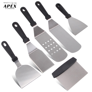 Juego de 13 Accesorios para Parrilla de Acero Inoxidable Apex con Espátula de Metal, Molde para Huevos y Botellas de Spray, Herramientas para Plancha con Certificación CE - Product Image 4