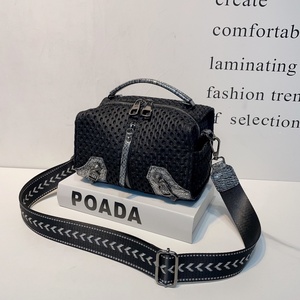 Wholesale Unisex Fashion Vintage Mesh Leather Crossbody Handbag with Letter Decoration and Chains Lightweight Large Capacity - Product Image 3