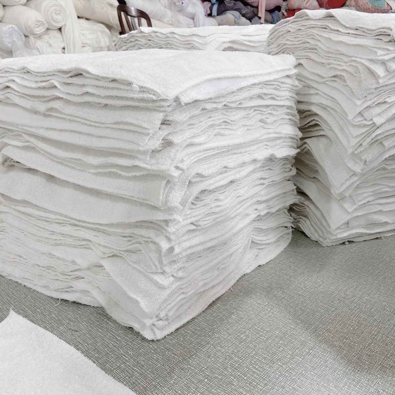白いフェイスクロス白い綿のフェイスタオル拭き布ソフトリサイクルクリーニング
