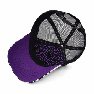 <span class=keywords><strong>Cappello</strong></span> Trucker Hip Hop Streetwear con Logo Ricamato <span class=keywords><strong>Bianco</strong></span> <span class=keywords><strong>e</strong></span> <span class=keywords><strong>Nero</strong></span>, Visiera Curva <span class=keywords><strong>e</strong></span> Rete Traspirante - Product Image 6