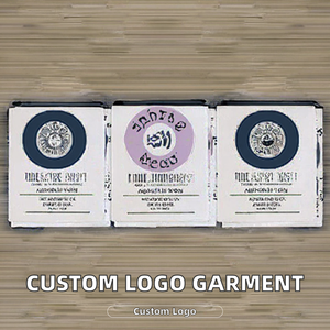 Étiquette de vêtement personnalisée en coton satiné lavable avec logo thermocollé, forme sur mesure, pli asymétrique, tissée - Product Image 3