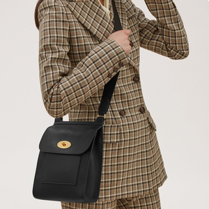 Sac <span class=keywords><strong>à</strong></span> bandoulière de luxe mini en cuir véritable pour <span class=keywords><strong>homme</strong></span>, nouveau design, style Yanzhi, avec rabat et sangle réglable - Product Image 4