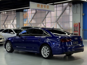 <span class=keywords><strong>Audi</strong></span> A6L 30th Anniversary TFSI 4 portes <span class=keywords><strong>5</strong></span> places berline 1.8T L4 Turbo 190PS FWD 7 vitesses <span class=keywords><strong>S</strong></span>-Tronic Euro V Emission 75k-100k d'occasion 2017 - Product Image 4