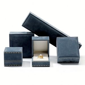 Caja de Joyería Cuadrada de Terciopelo con Logotipo Personalizado en Stock, Organizador para Mujer, Regalo Perfecto - Product Image 6