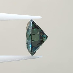 Piedras Sueltas de Moissanita Sintética (Creada en Laboratorio) Naturalmente Verdes, Claridad VVS1, Corte Redondo Excelente 3, para Joyería, con Certificado CAL - Product Image 5