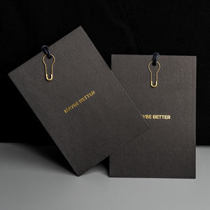 Etiqueta colgante personalizada Logo Mate Estampado en caliente Etiquetas colgantes de lujo Etiquetas de ropa Tarjeta de visita Etiquetas de ropa de columpio - Product Image 6