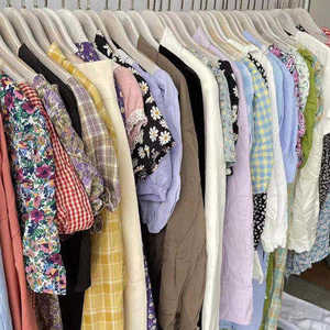 Ropa de mujer de moda en el Sudeste Asiático: Vestidos casuales, ropa usada, pacas mixtas de ropa, pacas de tops, stock de prendas. - Product Image 2