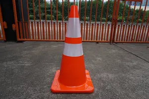 Traffic Cone Manufacturers 700MM Traffic Safety Reflective Road Cone PVC 28 Inch Orange Safety Cones