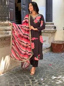 Vêtements ethniques de qualité supérieure ensemble de bas de Kurta en mousseline pure avec Dupatta séquence codage broderie travail femmes costumes - Product Image 6