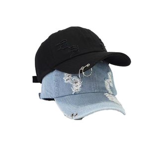Gorra de Golf Personalizada de 6 Paneles, Secado Rápido, Transpirable, con Orificios Cortados con Láser, Alta Calidad, 100% Poliéster, Diseño Deportivo Perforado - Product Image 1