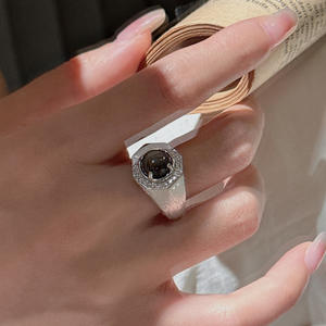 แหวนเงินแท้ S925 ดีไซน์เปิด ประดับเพชรซิร์คอน วินเทจ ขัดเงา ฝังเพชรซิร์คอน เรียบง่าย ทันสมัย ชุบทอง 18K ดีไซน์เฉพาะตัว - Product Image 3