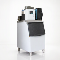 Machine à glace en flocons de 200 kg par jour |   Machine à glace en flocons commerciale pour le refroidissement des fruits de mer, le refroidissement du béton et l'utilisation en laboratoire